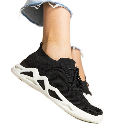 Czarne sneakersy damskie ze skarpetkową cholewką ze sklepu ButyModne.pl w kategorii Buty sportowe damskie - zdjęcie 179333638