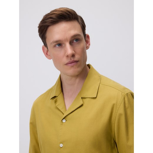 Reserved - Koszula regular z dodatkiem lnu - oliwkowy ze sklepu Reserved w kategorii Koszule męskie - zdjęcie 179338467