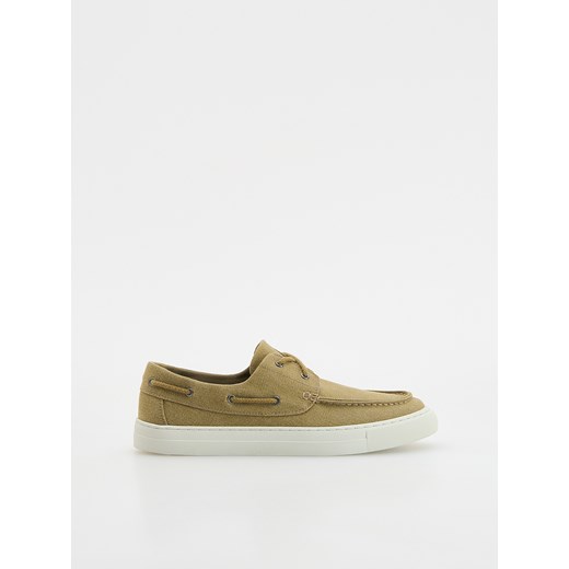 Reserved - Klasyczne loafersy - warm olive ze sklepu Reserved w kategorii Mokasyny męskie - zdjęcie 179338489