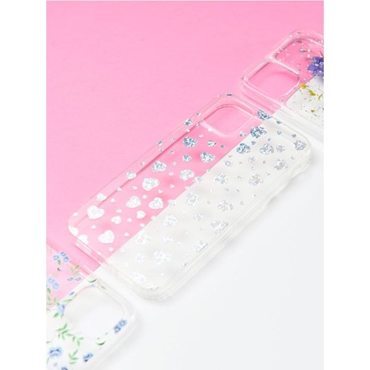 Sinsay - Etui na iPhone 13/14 w serduszka - biały ze sklepu Sinsay w kategorii Etui - zdjęcie 179340809