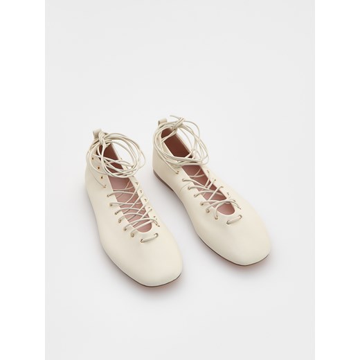 Balerinki Reserved płaskie bez zapięcia 