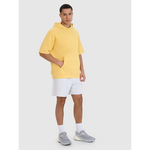 Męska bluza dresowa z krótkim rękawem 4F 4FWSS25TSWSM1538 - żółta ze sklepu Sportstylestory.com w kategorii Bluzy męskie - zdjęcie 179341589