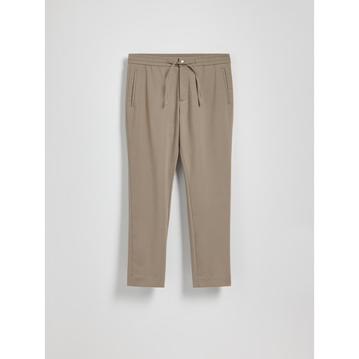 Reserved - Spodnie jogger z wiskozą - brązowy Reserved L Reserved