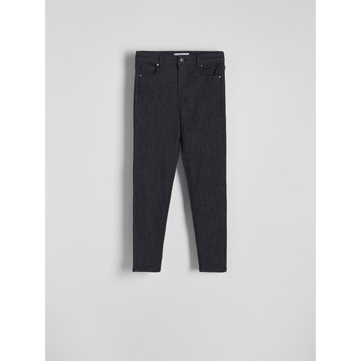 Reserved - Jeansy slim fit z błyszczącymi drobinkami - czarny ze sklepu Reserved w kategorii Jeansy damskie - zdjęcie 179360626