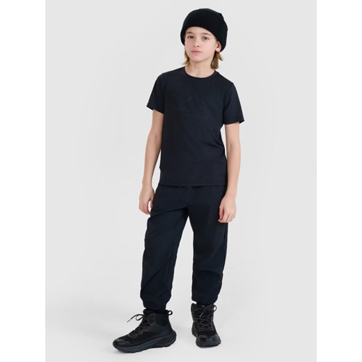 Chłopięcy t-shirt trekkingowy 4F 4FJWSS25TFTSM1212 - czarny ze sklepu Sportstylestory.com w kategorii T-shirty chłopięce - zdjęcie 179382025
