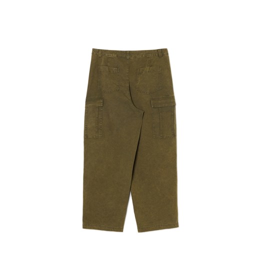 Cropp - Spodnie baggy cargo z efektem sprania - zielony Cropp 32 Cropp