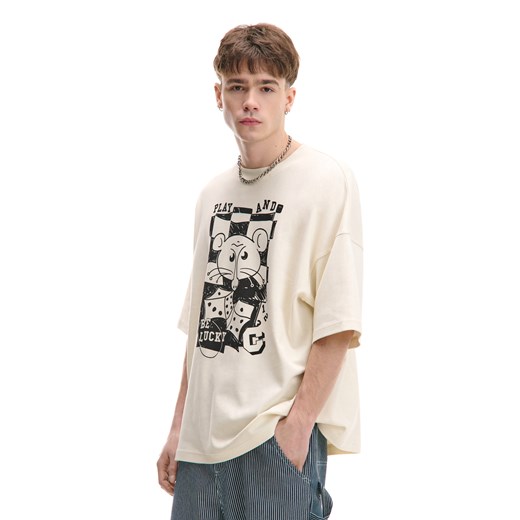 Cropp - Koszulka z motywem gry w kości - kremowy ze sklepu Cropp w kategorii T-shirty męskie - zdjęcie 179392358