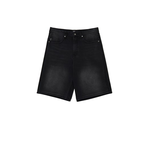 Cropp - Czarne jeansowe szorty baggy - czarny ze sklepu Cropp w kategorii Spodenki męskie - zdjęcie 179392399