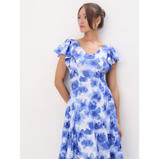 Mohito - Niebieska sukienka midi w kwiaty - niebieski Mohito L Mohito