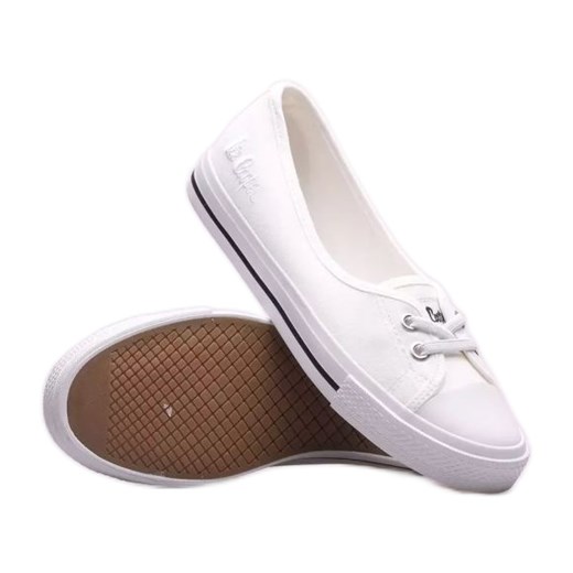 Trampki Lee Cooper W LCW-23-31-1791L białe ze sklepu ButyModne.pl w kategorii Trampki damskie - zdjęcie 179437218