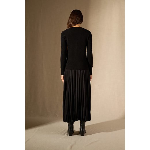 Sweter damski Perfect Cashmere kaszmirowy w serek 