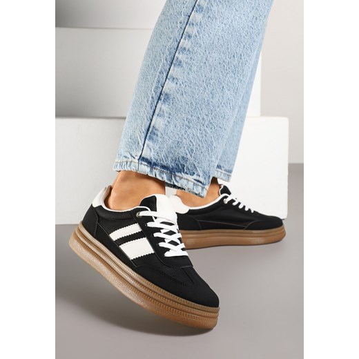 Czarne Sneakersy w Stylu Klasycznych Tenisówek Zdobione Paskami Tenalinea ze sklepu born2be.pl w kategorii Buty sportowe damskie - zdjęcie 179444459