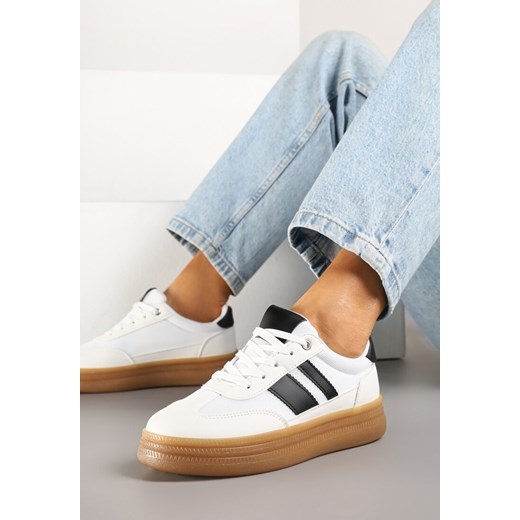 Białe Sneakersy Kultowe Tenisówki z Ozdobnymi Paskami Tenavellea ze sklepu renee.pl w kategorii Buty sportowe damskie - zdjęcie 179446399