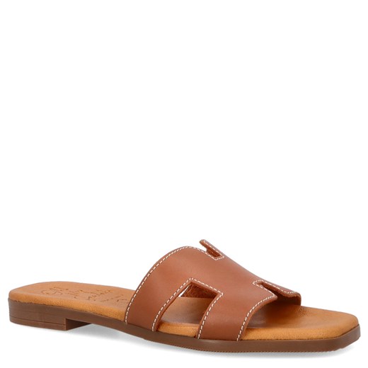 Wygodne klapki ze skóry - OH! MY SANDALS 5566 BRĄZOWE ze sklepu Tymoteo.pl - sklep obuwniczy w kategorii Klapki damskie - zdjęcie 179453726
