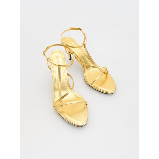 Sandały damskie Reserved na szpilce z klamrą eleganckie 