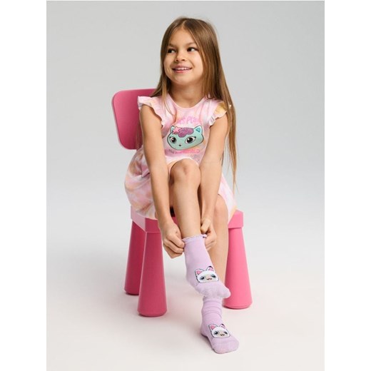 Sinsay - Skarpetki z metalizowaną nicią 2 pack Gabby's Dollhouse - wielobarwny ze sklepu Sinsay w kategorii Skarpetki dziecięce - zdjęcie 179477837