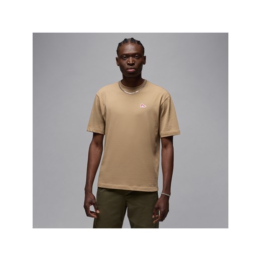 Męski T-shirt z naszywką Sneaker Jordan Brand - Brązowy ze sklepu Nike poland w kategorii T-shirty męskie - zdjęcie 179485019