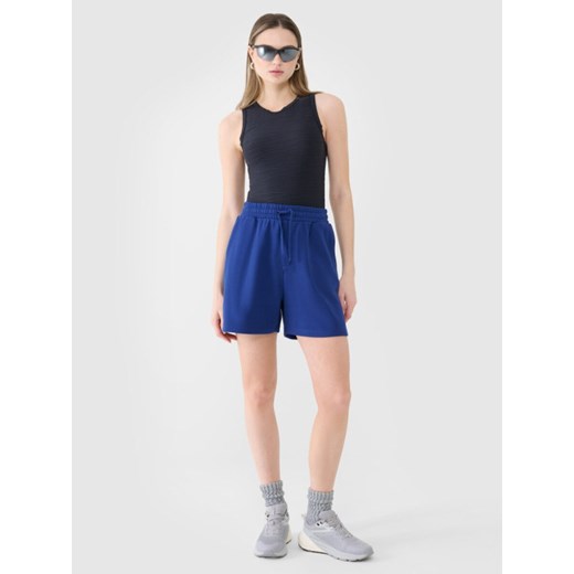 Damskie spodenki dresowe 4F 4FWSS25TSHOF529 - granatowe ze sklepu Sportstylestory.com w kategorii Szorty - zdjęcie 179485187