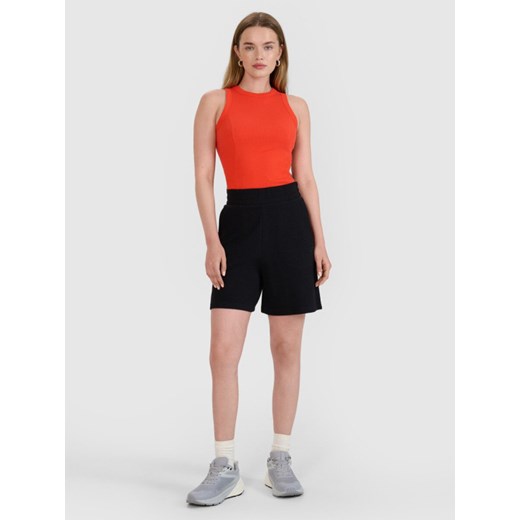 Damskie spodenki dresowe 4F 4FRSS25TSHOF727 - czarne ze sklepu Sportstylestory.com w kategorii Szorty - zdjęcie 179485605