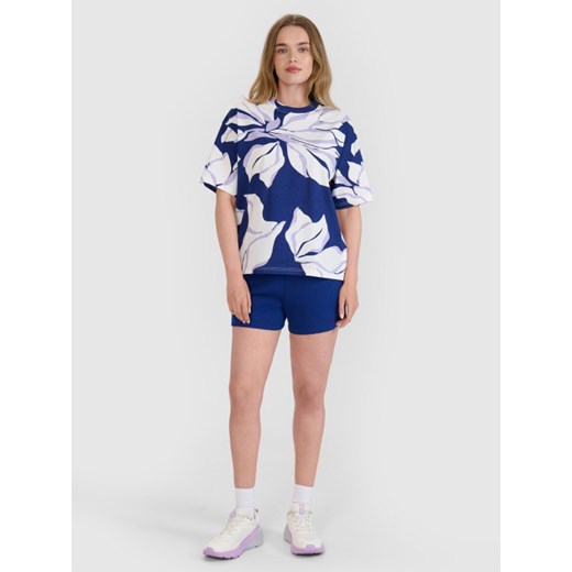 Damskie spodenki dresowe 4F 4FRSS25TSHOF700 - granatowe ze sklepu Sportstylestory.com w kategorii Szorty - zdjęcie 179485626