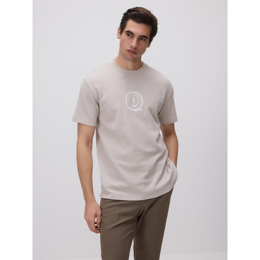 Reserved - T-shirt regular z nadrukiem - beżowy ze sklepu Reserved w kategorii T-shirty męskie - zdjęcie 179511986