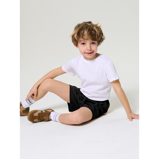 Sinsay - Szorty w stylu basic - czarny Sinsay 104 Sinsay