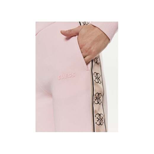 Guess Spodnie dresowe Britney V2YB15 KB3P2 Różowy Regular Fit Guess XS MODIVO