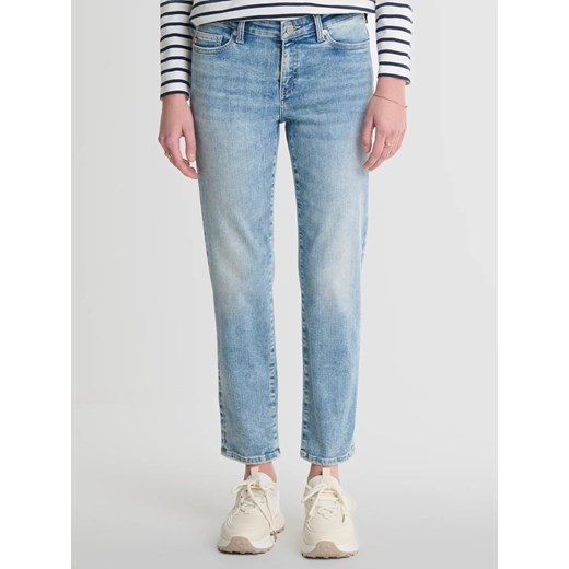Jeansy damskie z krótką nogawką jasnoniebieskie Adela Cropped 108 ze sklepu Big Star w kategorii Jeansy damskie - zdjęcie 179541207