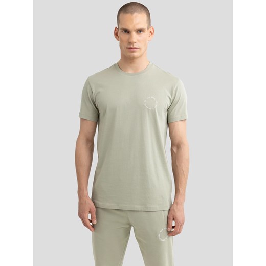 Koszulka męska z niewielkim nadrukiem na piersi zielona Orpion 300 ze sklepu Big Star w kategorii T-shirty męskie - zdjęcie 179545835
