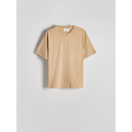 Reserved - T-shirt relaxed z nadrukiem na plecach - bursztynowy ze sklepu Reserved w kategorii T-shirty męskie - zdjęcie 179600409