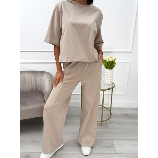 Beżowy Komplet T-shirt Oversize + Spodnie ze sklepu ModnaKiecka.pl w kategorii Komplety i garnitury damskie - zdjęcie 179602096