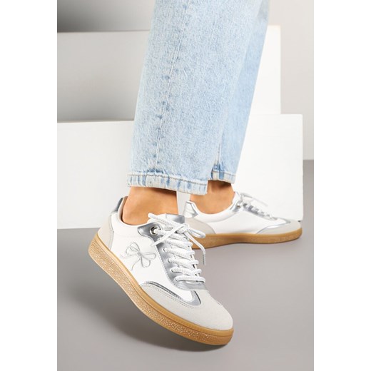 Białe Sneakersy w Stylu Tenisówek z Motywem Kokardy Marvinela ze sklepu born2be.pl w kategorii Buty sportowe damskie - zdjęcie 179608305
