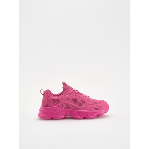 Reserved - Lekkie sneakersy - intensywny róż ze sklepu Reserved w kategorii Buty sportowe dziecięce - zdjęcie 179618297
