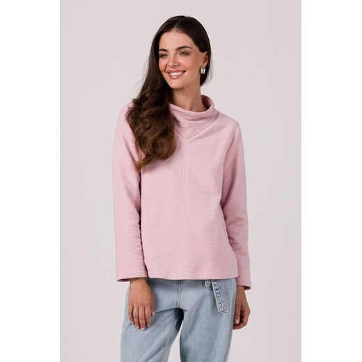 Bluza z wysokim kołnierzem - pudrowa ze sklepu Cudmoda w kategorii Bluzy damskie - zdjęcie 179651337