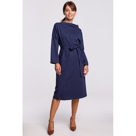 Elegancka sukienka z paskiem w talii - niebieska ze sklepu Cudmoda w kategorii Sukienki - zdjęcie 179655846