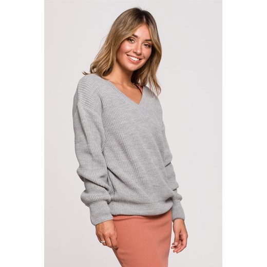 Sweter z dekoltem w serek - szary ze sklepu Cudmoda w kategorii Swetry damskie - zdjęcie 179657166