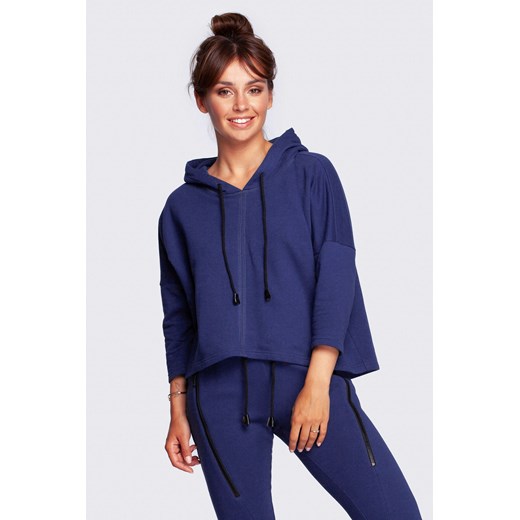 Bluza o luźnym kroju z kapturem - atramentowa ze sklepu Cudmoda w kategorii Bluzy damskie - zdjęcie 179658278