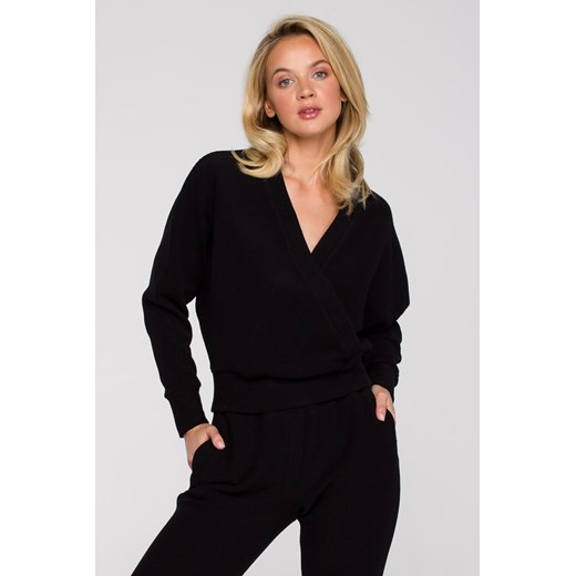 Bluza z kopertowym dekoltem - czarna ze sklepu Cudmoda w kategorii Bluzy damskie - zdjęcie 179658606