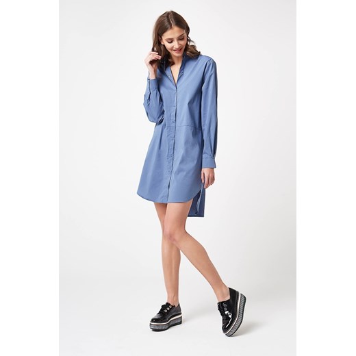 Koszulowa sukienka mini - jeansowa ze sklepu Cudmoda w kategorii Sukienki - zdjęcie 179659047