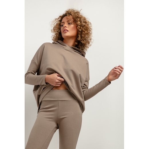 Luźna bluza damska o obszernym kroju - cappuccino ze sklepu Cudmoda w kategorii Bluzy damskie - zdjęcie 179659657