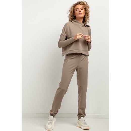 Spodnie dresowe typu jogger - cappuccino ze sklepu Cudmoda w kategorii Spodnie damskie - zdjęcie 179659697