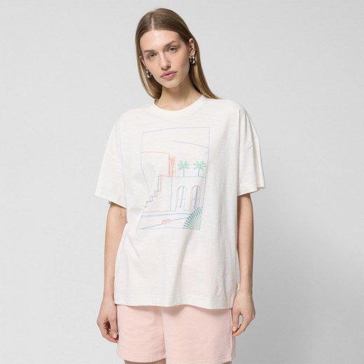 Damski t-shirt oversize z nadrukiem Outhorn OTHWSS24TTSHF1486 - złamana biel ze sklepu Sportstylestory.com w kategorii Bluzki damskie - zdjęcie 179664188