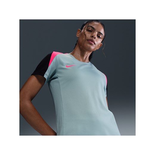 Damska koszulka piłkarska z krótkim rękawem Dri-FIT Nike Strike - Szary ze sklepu Nike poland w kategorii Bluzki damskie - zdjęcie 179670855