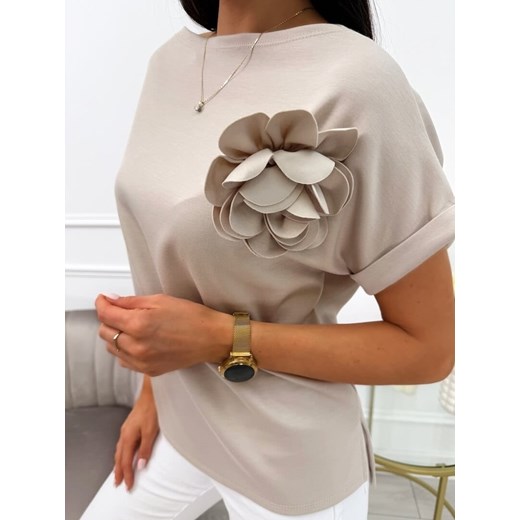 Beżowa Bluzeczka z Ozdobną Broszką Modnakiecka.pl S/M ModnaKiecka.pl