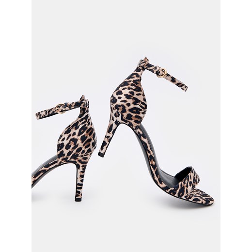 Sandały damskie Mohito z klamrą na lato eleganckie 