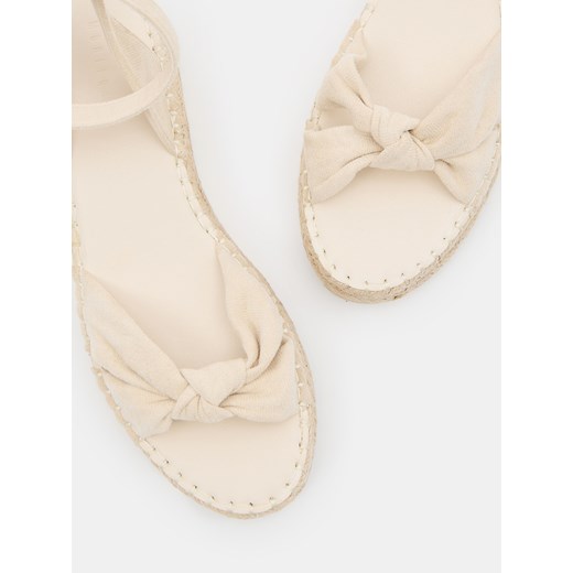 Espadryle damskie Mohito z klamrą na platformie eleganckie 