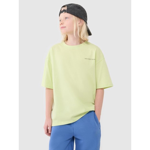 Chłopięcy t-shirt oversize 4F 4FJWSS25TTSHM2184 - zielony ze sklepu Sportstylestory.com w kategorii T-shirty chłopięce - zdjęcie 179707866