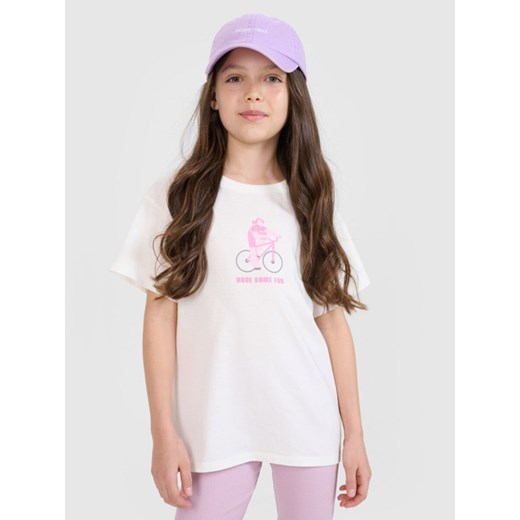 Dziewczęcy t-shirt z nadrukiem 4F 4FJRSS25TTSHF2645 - biały ze sklepu Sportstylestory.com w kategorii Bluzki dziewczęce - zdjęcie 179708007