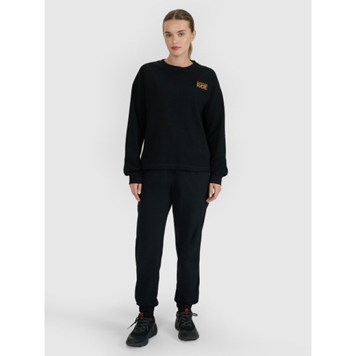 Damski longsleeve oversize 4F 4FWSS25TLONF393 - czarny ze sklepu Sportstylestory.com w kategorii Bluzki damskie - zdjęcie 179708177