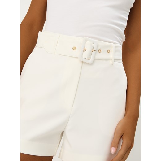 Mohito - Eleganckie szorty - kremowy Mohito 40 Mohito